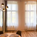 Zapisane W Cegle By Libertarent Apartmán *