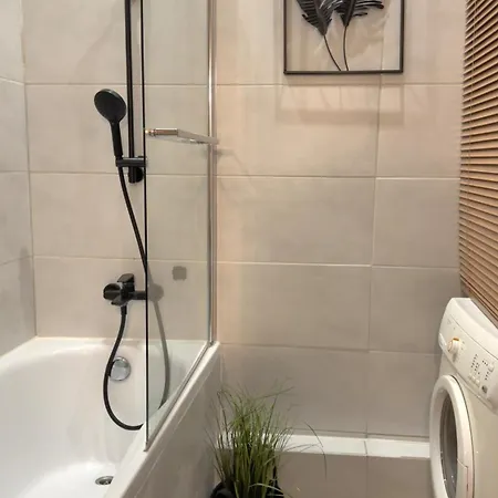 Zapisane W Cegle By Libertarent Апартаменты Свидница